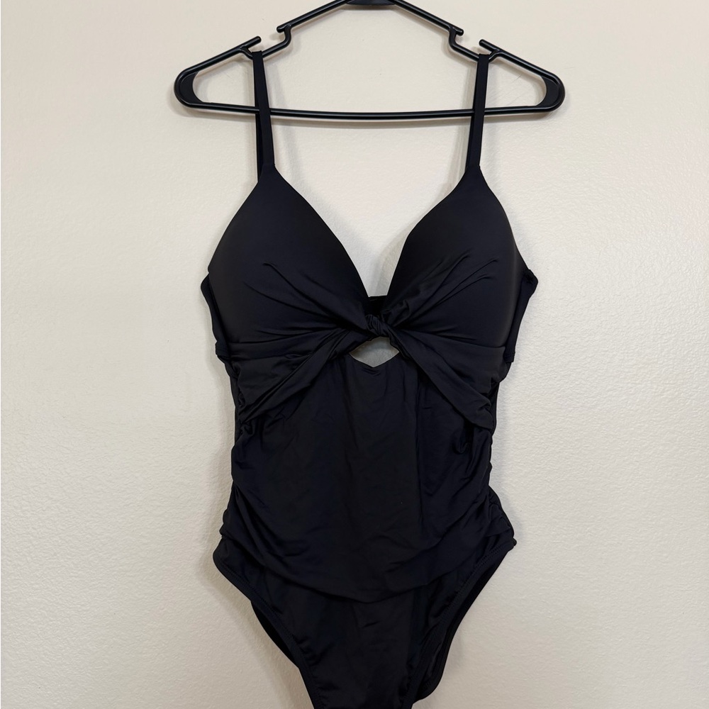 La Blanca Twist Keyhole One Piece Swimsuit – Size 10 – NWT – Black